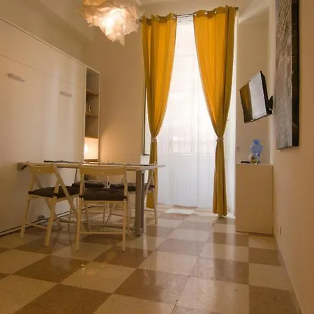 Una Notte Ai Musei Ferienhaus *