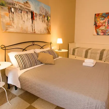 Holiday home Una Notte Ai Musei